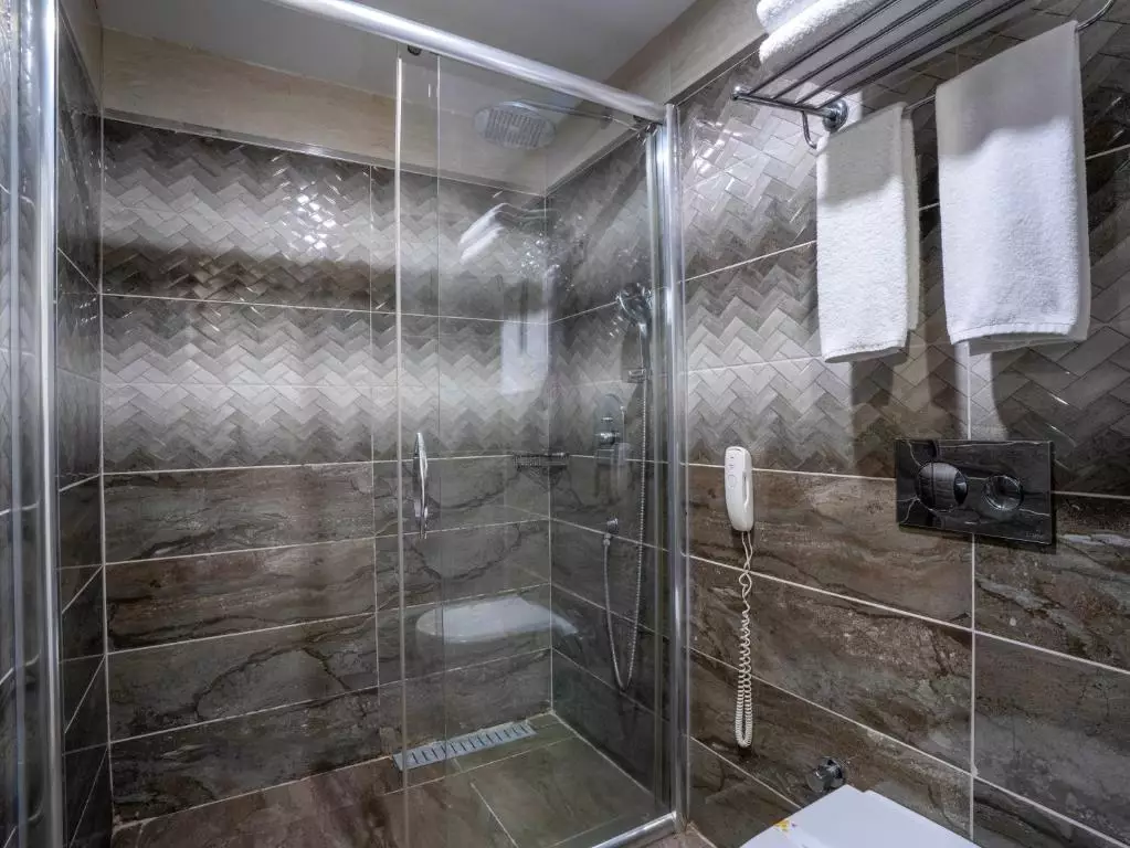 سرویس بهداشتی ACTUEL LIFE